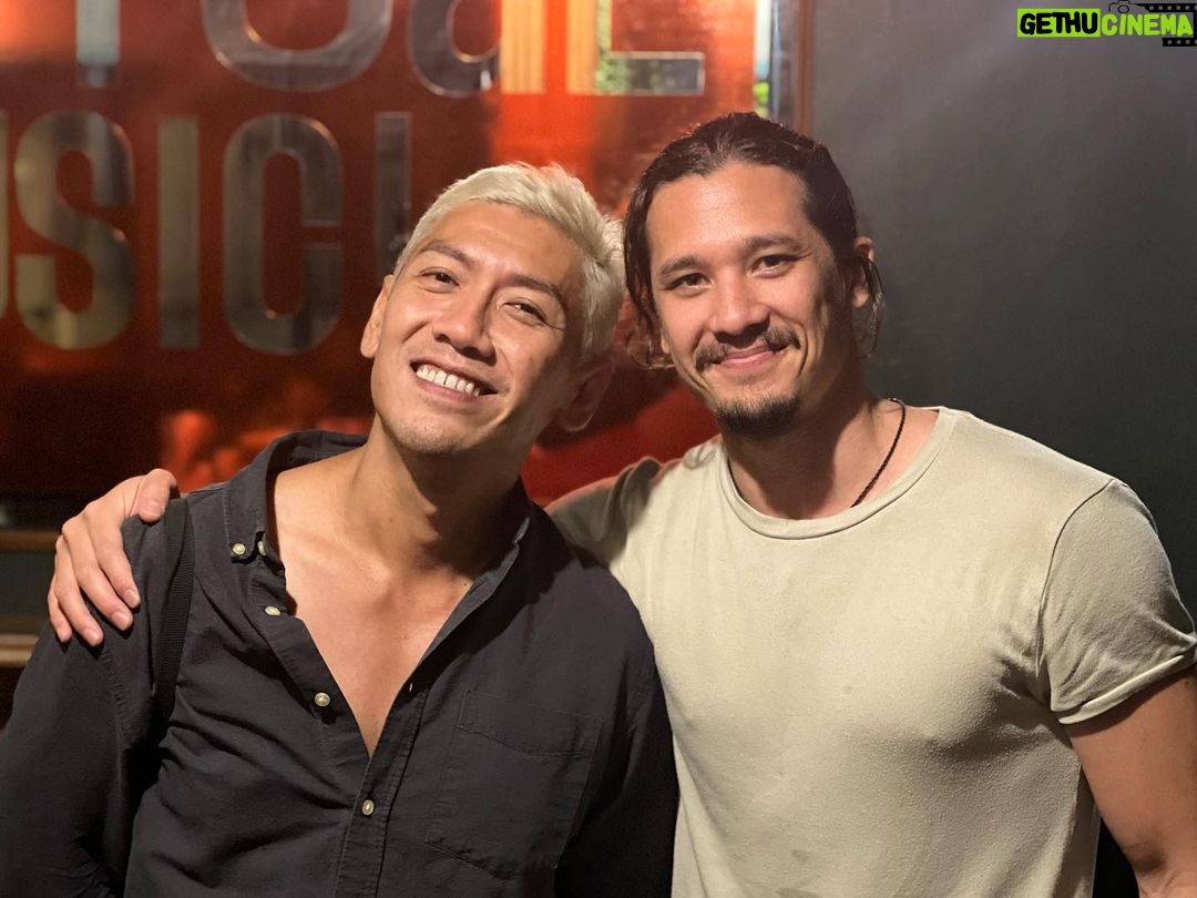 Niti Chaichitathorn Instagram - Last night with @chaihansen super talented actor and also very awesome person Mutual Bar