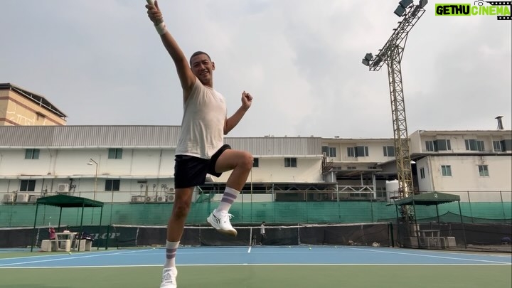 Niti Chaichitathorn Instagram - วันนี้คือคล่องแคล่วดีเหลือเกิน @asicsth
