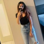 Niveditha Gowda Instagram - 💛🖤🧸