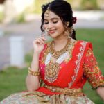Niveditha Gowda Instagram - When the outfit gives you Indian Princess vibe ♥️ 👗 : @maya_designer_studio_ 💄 : @makeupbyharshithagowda 💎 : @vivantgolddiamonds 📸 : @sham_photography._ 🎥 : @rakshith.photography 📍: @ditya_venue_and_leisure #nivedithagowda #reelsinstagram #reelitfeelit #instadaily