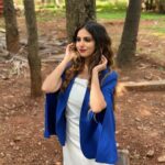 Niveditha Gowda Instagram - Happy evening 💙🤍