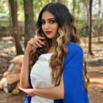 Niveditha Gowda Instagram - Happy evening 💙🤍