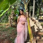 Niveditha Gowda Instagram – Swipe left 💕
👗 : @rentyourlook_by_chandangowda