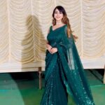 Niveditha Gowda Instagram - Rise and shine ✨ 👗 : @rentyourlook_by_chandangowda 💎 : @beadedtreasuresjewelry 💄 : @makeup_stories_by_gowtham #nivedithagowda #reelsinstagram #reelitfeelit #trendingreels #sareereels