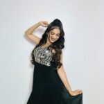 Niveditha Gowda Instagram - Create your own universe 🫶🏻 💄: @prashanthmakeover 👗 : @aura_oofficial