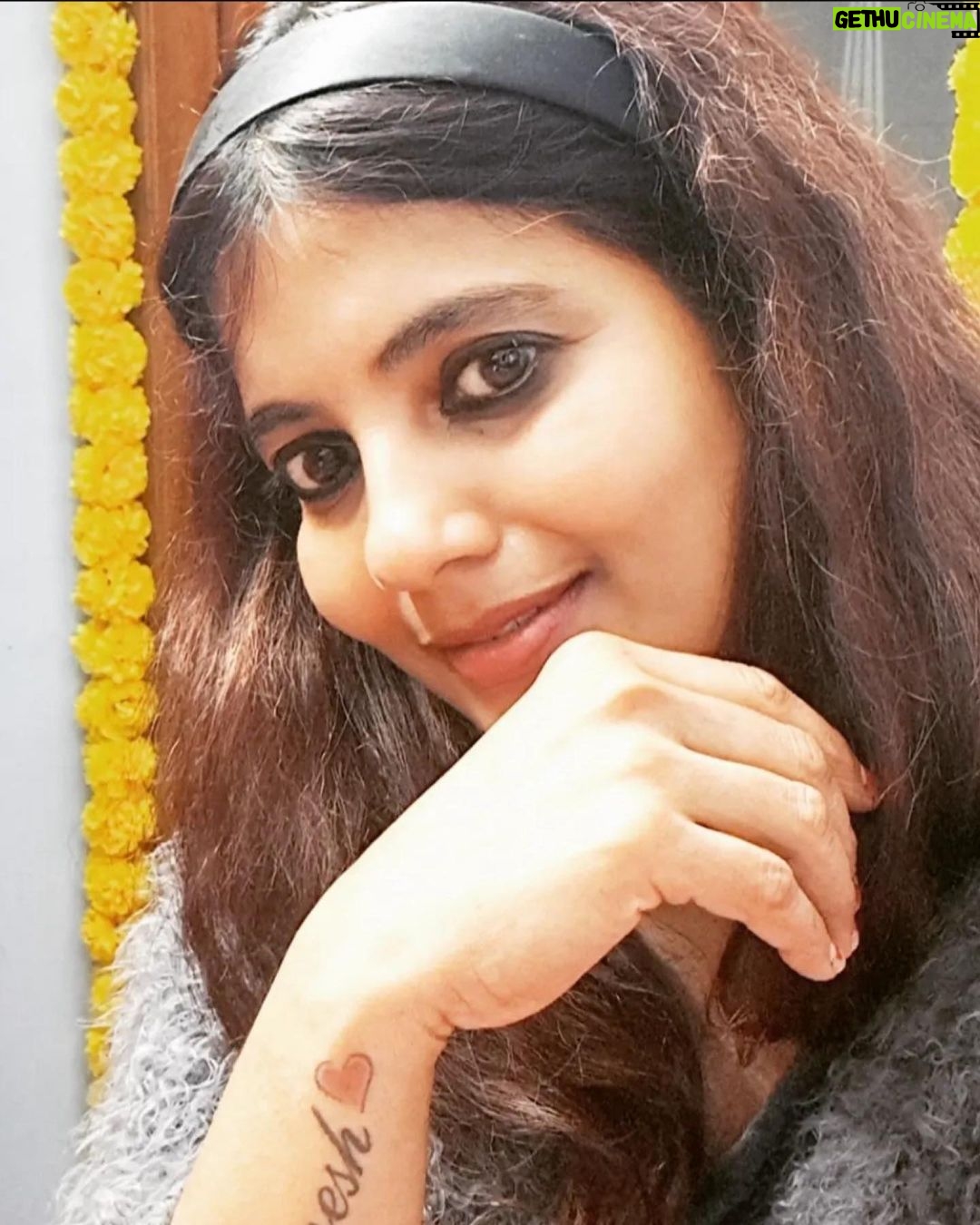 Niveditha Gowda Instagram - Happy birthday Mom 🥰❤️ I love you 🫰🏻 @hema__ramesh Bangalore, India