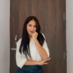 Niveditha Gowda Instagram - Happy evening 🧸 #nivedithagowda #reelitfeelit #reelsinstagram #instadaily Bangalore, India