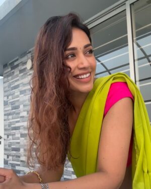 Nivetha Pethuraj Instagram - Happy Pongal & Happy Sankranthi 🤍