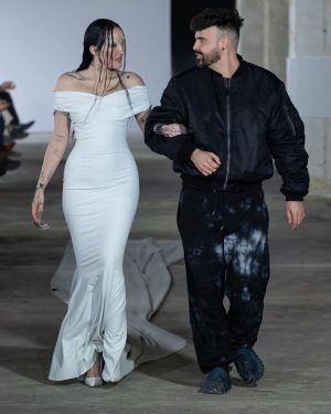 Noah Cyrus Instagram - @AVELLANO FALL WINTER 2024 

thank you @arthuravellano for the believing and trusting in me to represent AVELLANO ,, it’s an honor , I LOVE U!!! thank u a million times ily4EVERRRR 🫶🎀💞🥰🪽🪽