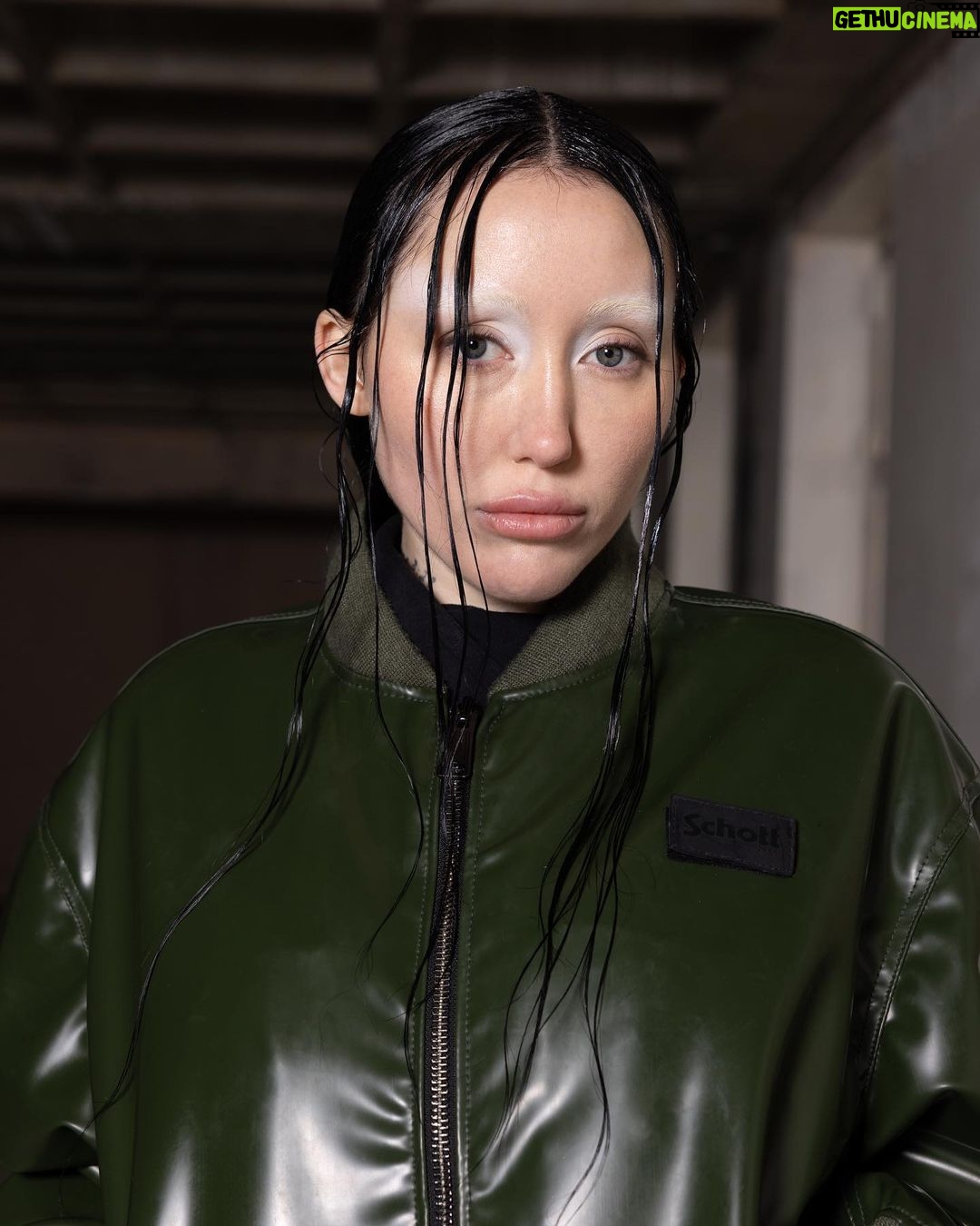 Noah Cyrus - 143.8K Likes - @AVELLANO FALL WINTER 2024
thank you @arthuravellano for the believing and trusting in me to represent AVELLANO ,, it’s an honor , I LOVE U!!! thank u a million times ily4EVERRRR 🫶🎀💞🥰🪽🪽