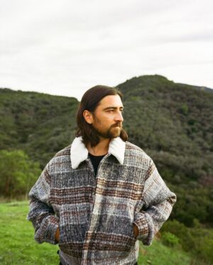 Noah Kahan Instagram - overwhelmed by the response to these songs, thank you so much and also here’s some photos of me to accompany my gratitude

📸: @poonehghana