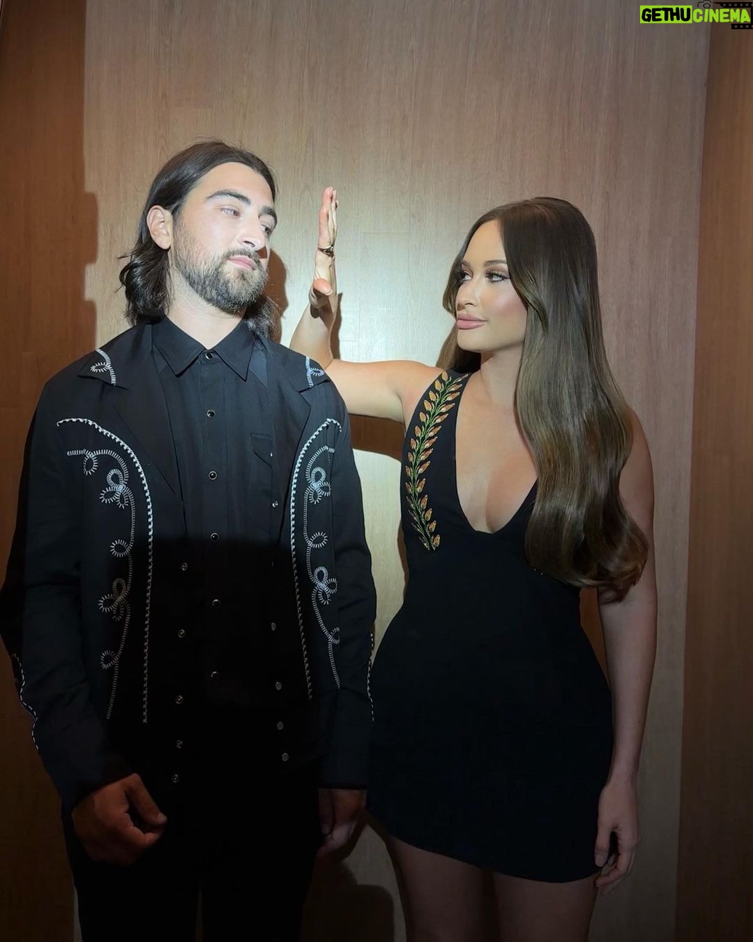 Noah Kahan Instagram - Kacey Musgraves is the coolest person ever. Not exaggerating when I say that during the stick season album process we would finish a song and I’d listen back and be like “can you imagine kacey on this??”. Having her sing on she calls me back is incredible, and being able to have her continue telling the story adds a whole new dimension to the song and what it means. I’m so grateful and honored, continually humbled that artists of this level have lent their voice to this album. Kacey is cool as hell, brilliantly talented, and represents everything I love about music. She is a true artist and I can’t thank her enough for being a part of this song