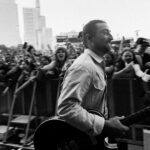 Noah Kahan Instagram – Lolla that was something very special. Listening to you sing and connect with this music is something I will never take for granted. Every time I think I’ve peaked I play a show like this and feel like I’ve peaked again. Thank you.

Thank you to @dunkin for having me stop by and for their support of The Busyhead Project. You can donate at the link in my bio! Lollapalooza