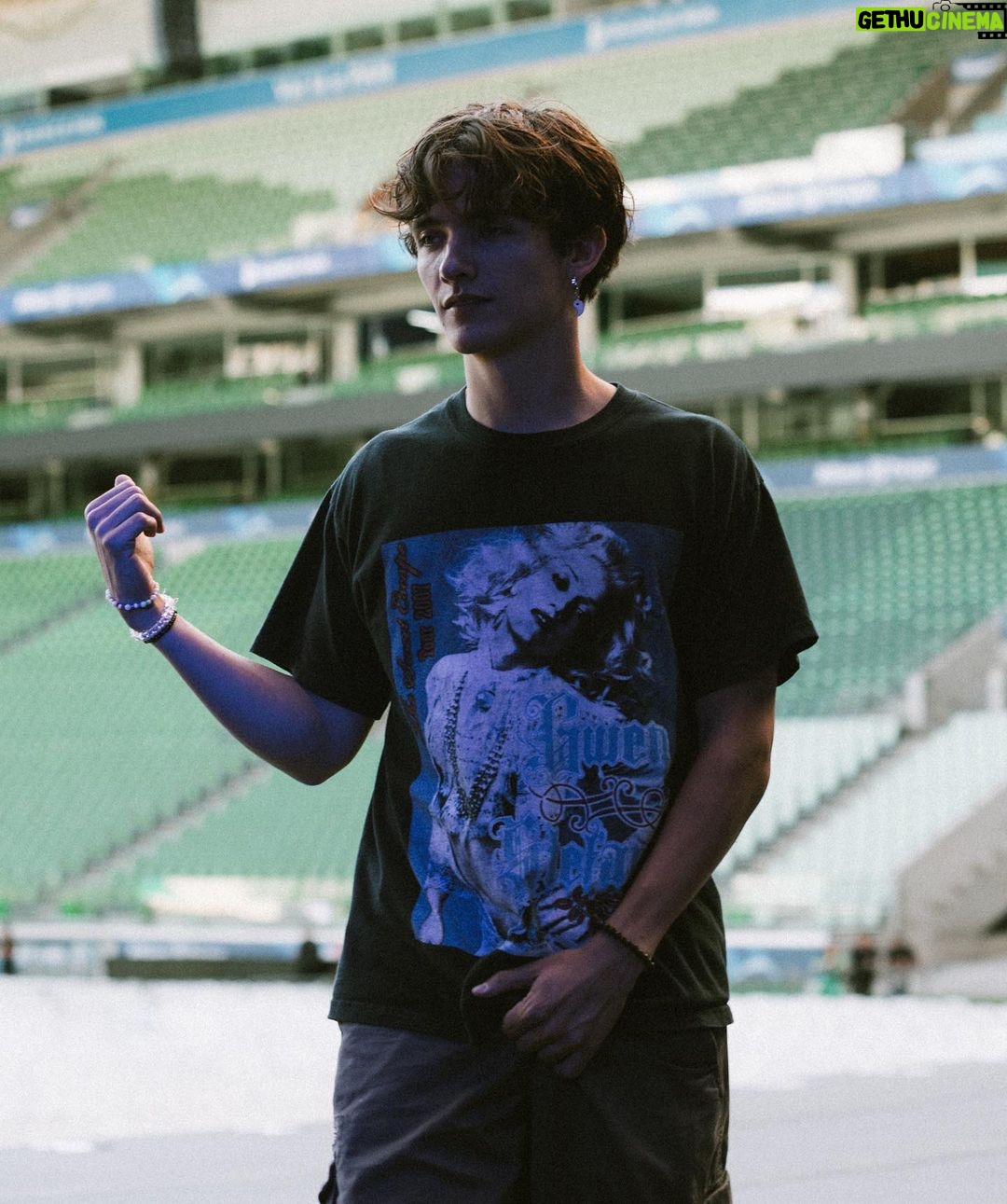 Noah Urrea Instagram - first show of our tour is tomorrow … can’t wait :) Allianz Parque