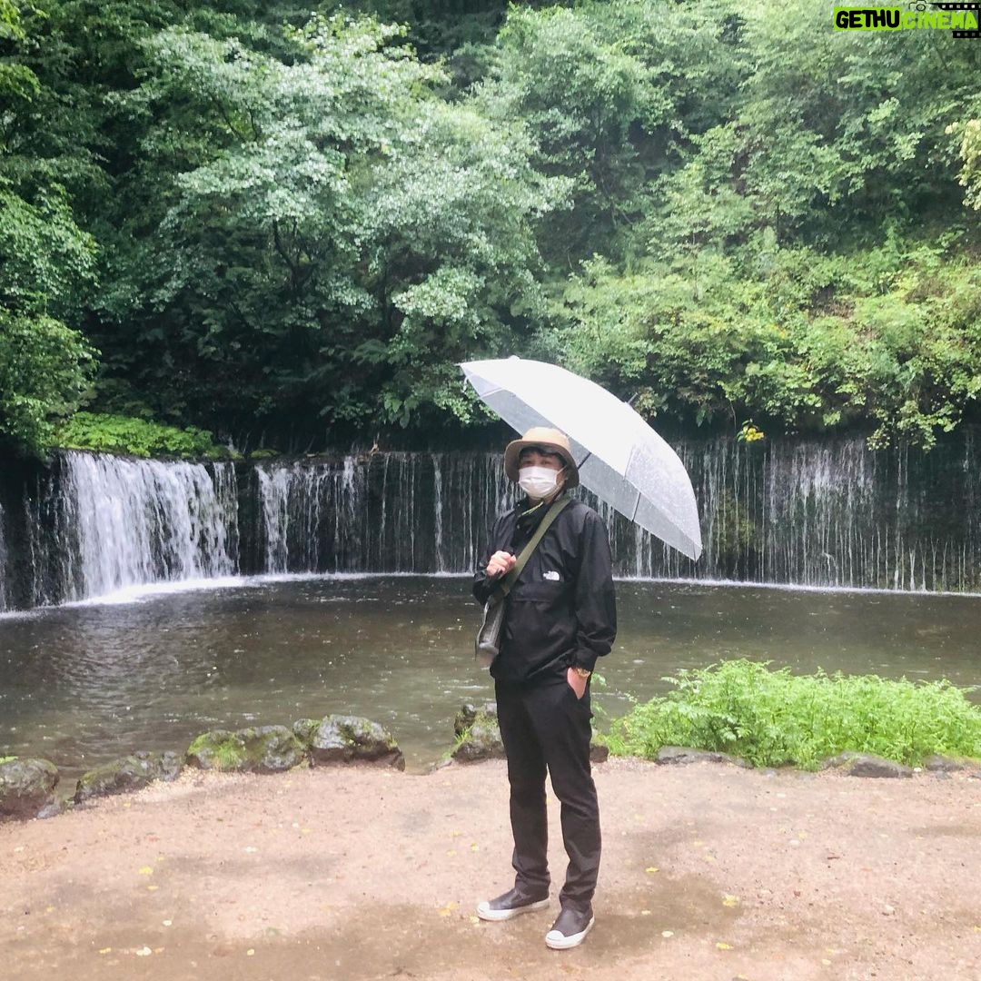 Nobuyuki Hayakawa Instagram - 長野県の水流のロック。 #日食なつこさん #ここで合ってますかね