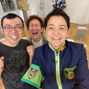 Nobuyuki Hayakawa Instagram - ゴチになります！今日19時から新メンバーくるよ！
びっくりよ！！素敵よ！！
ジョイマンじゃないよ！！
#ぐるナイ
#ジョイマン
#多分永遠に面白いジョイマン