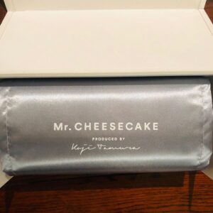 Nobuyuki Hayakawa Instagram - 弘中アナから頂いたチーズケーキ死ぬ程美味かった！
Mr.cheesecake