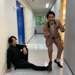 Nobuyuki Hayakawa Instagram - 西野大先生！！
年末！映画えんとつ町のプペル公開！
観るどー！
#えんとつ町のプペル
#コンセプトが一生合わない2人。
#コンビ組んだら即解散。
#今西野はこの国を作り直してるらしい
#すな