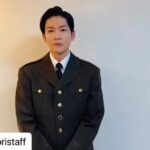Nobuyuki Hayakawa Instagram - 松下くん！ありがとうね！なんて内も外も男前！！ 【単独ライブ配信のお知らせ】 11月19日(土)『千鳥の大漫才2022』 松下さんご出演いただきありがとうございました🙇‍♀️ @kouheimatsushita_official まだまだオンラインでご視聴いただけますので皆さんお見逃しなく😎✨ —— ★公演名 「千鳥の大漫才2022」 ★開催日時 2022年11月19日(土) 開場17:30/開演18:30 ★会場 東京国際フォーラム ホールC (東京都千代田区丸の内3-5-1) ★出演者 千鳥 (大悟、ノブ) ★主催 吉本興業 ★オンラインチケット価格(税込) 3,000円→イベント割2,400円 オリジナルアクリルスマホスタンド付き チケット: 4,500円→イベント割 3,600円 アクリルスマホスタンドお届け時期: 11月8日(火)以降にご購入された方には順次発送させていただきます。 ★グッズECサイト https://official-goods-store.jp/chidori_oomanzai/ ★オンラインチケット販売スケジュール 10月19日(水)18:00〜11月26日(土)12:00 FANY Online Ticket 購入ページ: https:// online ticket.yoshimoto.co.jp/products/chidori oomanzai2022 ol ※見逃し視聴は11月26日(土)18:30まで #千鳥 #千鳥大悟 #千鳥ノブ #千鳥の大漫才2022 #単独ライブ #松下洸平 さん