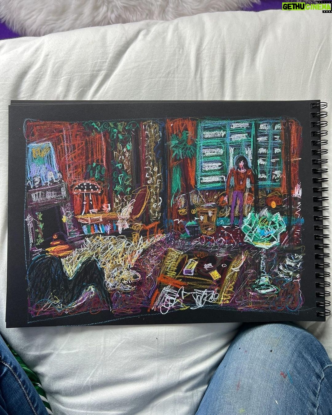 Noel Fielding Instagram - Performance ( The one that achieves madness) Crayon x