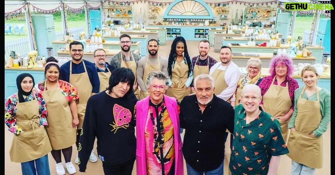 Noel Fielding Instagram - ToNiGht mothEr LicKers x 8 x