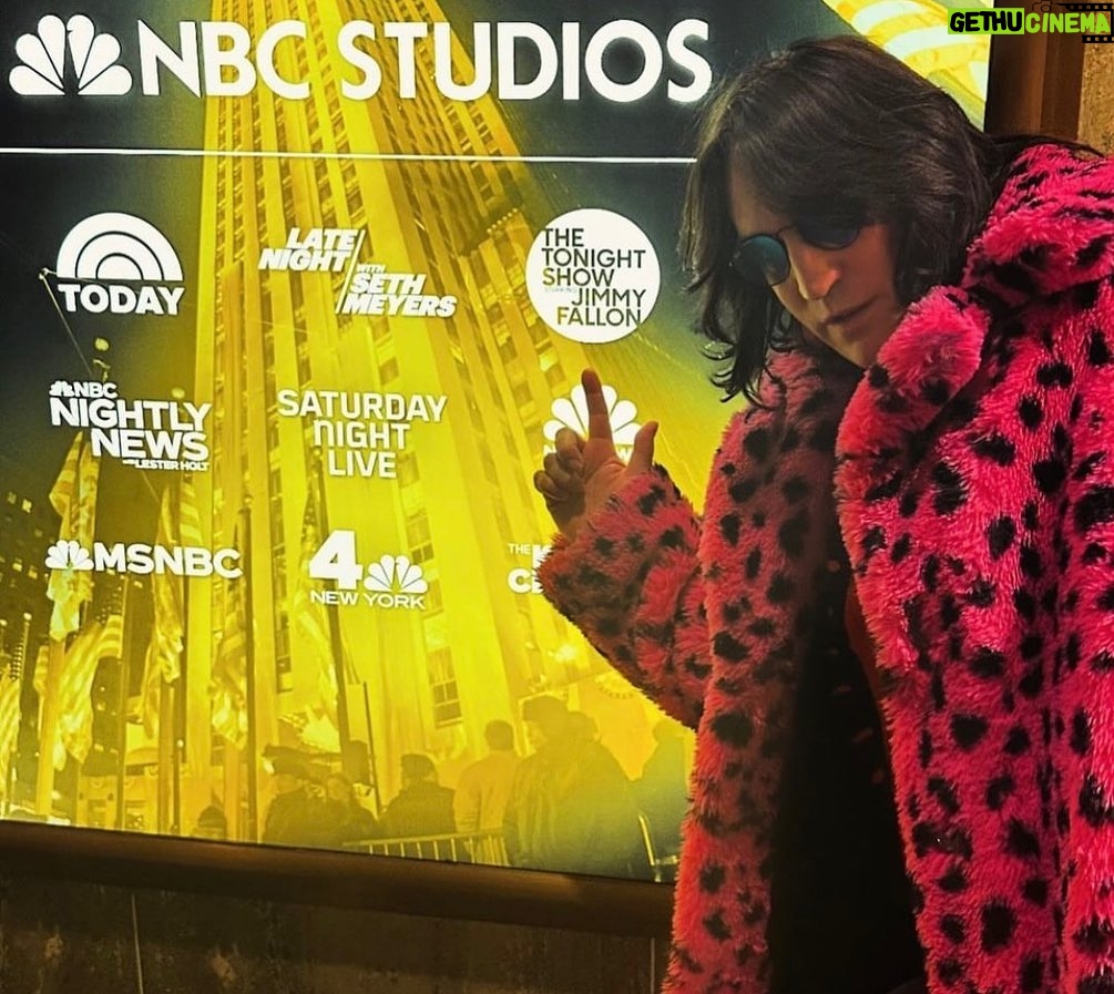 Noel Fielding Instagram - New York New York so good they named it twice ! x x x @jimmyfallon x