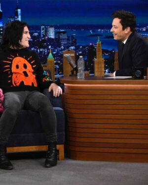 Noel Fielding Instagram - Had the best time on @jimmyfallon tonight ! Thank you x x x x @fallontonight x x x