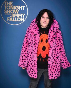 Noel Fielding Instagram - Had the best time on @jimmyfallon tonight ! Thank you x x x x @fallontonight x x x