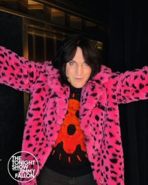 Noel Fielding Instagram - Had the best time on @jimmyfallon tonight ! Thank you x x x x @fallontonight x x x