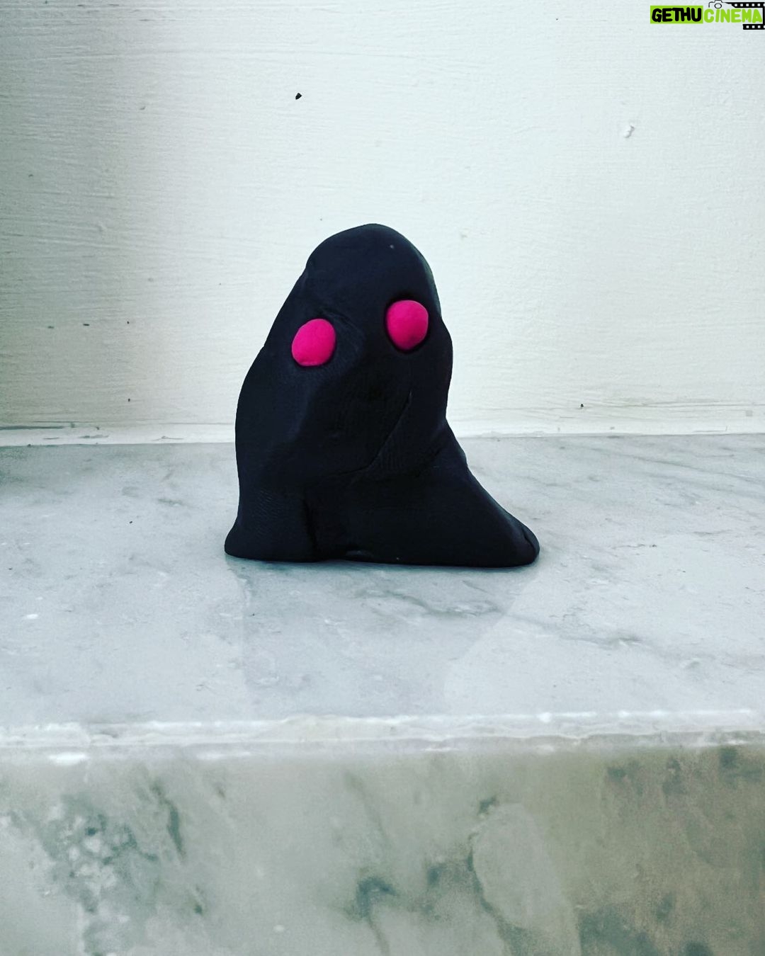 Noel Fielding Instagram - I watch you sleeping x