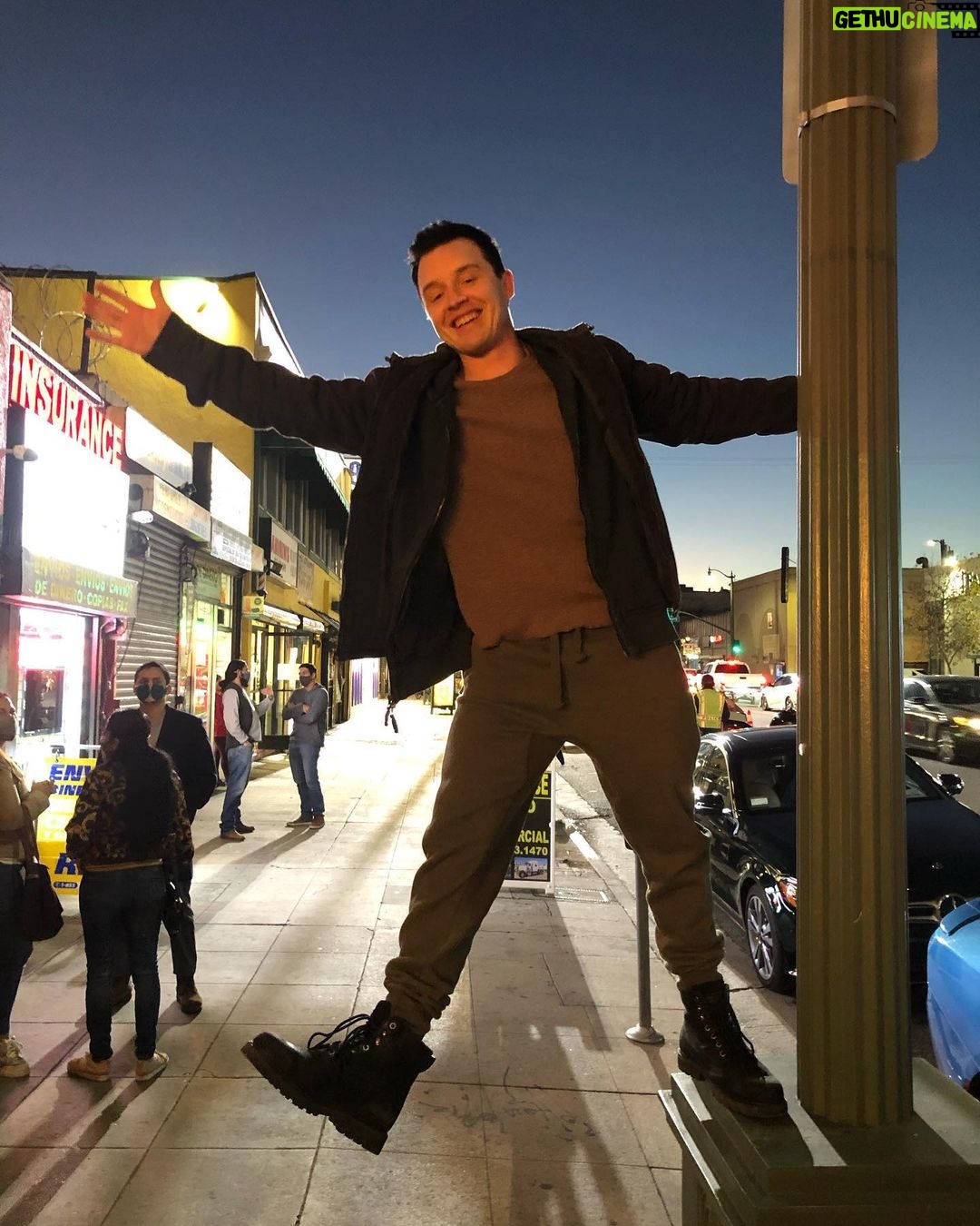 Noel Fisher - 175.8K Likes - Who's ready to send #Shameless off in style?
Don't miss the final episode tomorrow night at 9/8c only on #Showtime!