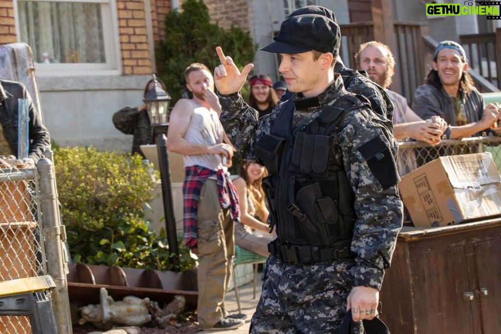 Noel Fisher Instagram - Me walking by Thurs, Fri and Sat trying to get to the all new #Shameless episode this Sunday.