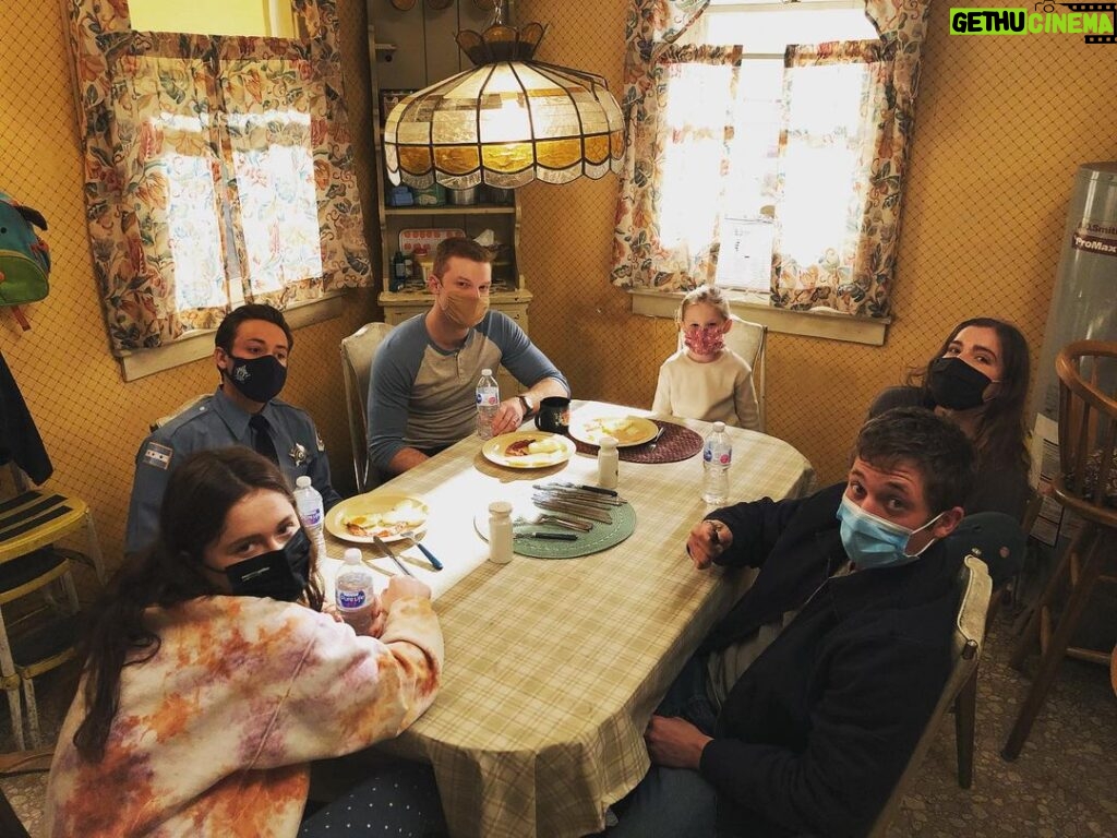 Noel Fisher Instagram - Happy holidays also Jeremy is threatening me with a fork. 🎄🎁🎅🏼🎄🥧 #Shameless