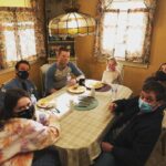 Noel Fisher Instagram – Happy holidays also Jeremy is threatening me with a fork. 🎄🎁🎅🏼🎄🥧

#Shameless