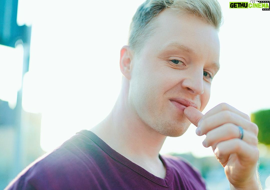 Noel Fisher Instagram - I have no idea what I'm thinking here but I don't trust it at all. Photo credit @christopherlovick