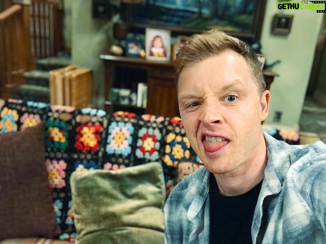 Noel Fisher Instagram - Back on the couch here in Lanford! Who's ready for more Ed Jr? #TheConners #ABC