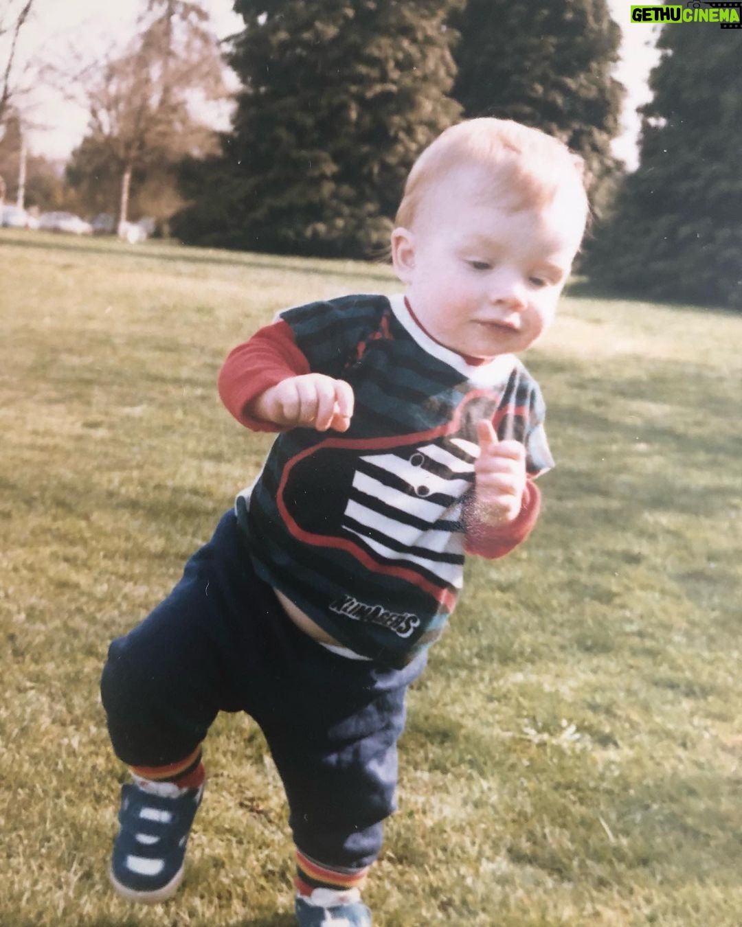 Noel Fisher Instagram - Thanks for all the birthday love everyone! Here's a pic from my NFL combine tryout.