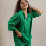 Noorin Shereef Instagram - An optimist is a person who sees a green light everywhere. Have a happy Sunday everyone💚 Photo : @alfas_azees_ Outfit : styelaa Watch : @casio.india Location : #parakkat weddings