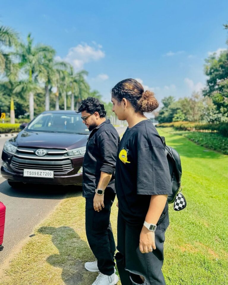 Noorin Shereef Instagram - Exploring the city of hyderabad with @go_cars___ ! The best solution to car rental needs in hyderabad. Thank you team for the great service. #Hyderabad #hyderabadcarrental Contact information - 📞💬7675005196 or 8688005196 Instagram: @go_cars___ Location 📍 - Lb nagar , Hyderabad Open 24/7