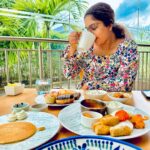 Noorin Shereef Instagram - Waking up on the right side of the weekend 🦋🩵 📸 @fahim_safar Weekend Staycation at @hyattregencythrissur 🩵 Hyatt Regency Thrissur