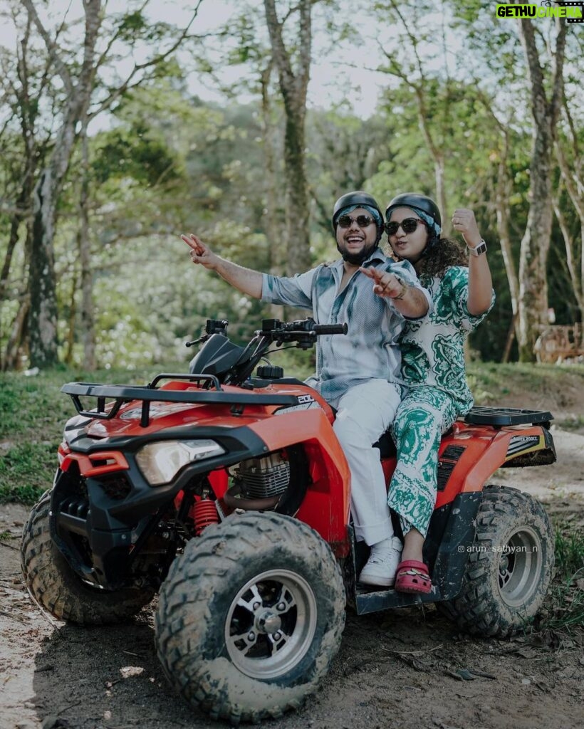 Noorin Shereef Instagram - Happiness is exploring new terrains together 🫠 ATV Forest Ride @noorin_shereef_ Photo : @arun_sathyan_n Fahinoor Stylist : @ashi_ashz Travel Brand Partner : @milaanholidays Travel Curator : @anarcelebritymanagement Phuket