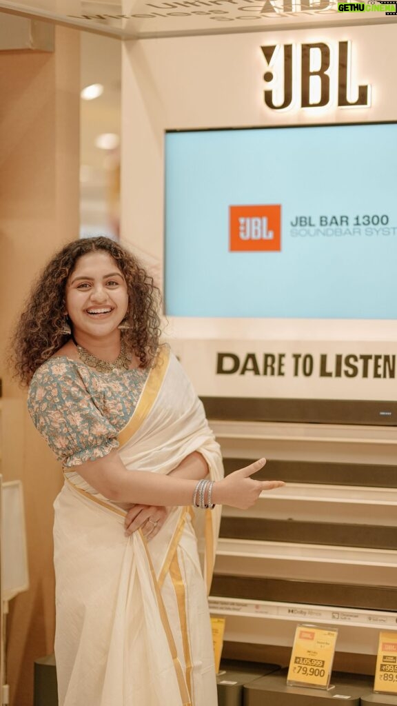 Noorin Shereef Instagram - This Onam, my celebrations call for all things new & completely awesome. So when I found out that JBL just launched their newest JBL Bar 1300, I knew I had to go check it out 😄 I went to the Lulu Connect Store at Lulu mall and guys, it truly is The Ultimate 3D Surround Experience. If this is what you’re into too, then get yours along with these super cool offers as well: → Best offers of the season from 20th July till 31st August. → Harman's Additional Warranty Program featuring 1 year over & above the Standard Warranty. → 10% instant cashback OR one EMI free. Onam just got SO MUCH BETTER 💖🙌 @lulu_mall @luluconnectindia #JBLBarSeries #Onam #OnamCelebrations #TheUltimateSoundbar #DetachableSpeakers #JBLSound #onamoffers
