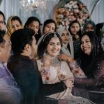 Noorin Shereef Instagram - That 'കുരുത്തംക്കെട്ട ചിരി ' spreading all around♥️✨ Photo & video Partner : @avalonweddings Event decor and Management Partner : @decorlabevents Food & Beverages partner : @almas_weddings Groom and Bride Nikkah attire : @beenakannancouture Bride MUA: @theglamupstudio Groom MUA : @artist_groom_makeover_studio Jewellery: @r.giripai_jewellery Mehendi : @ishqmehendi