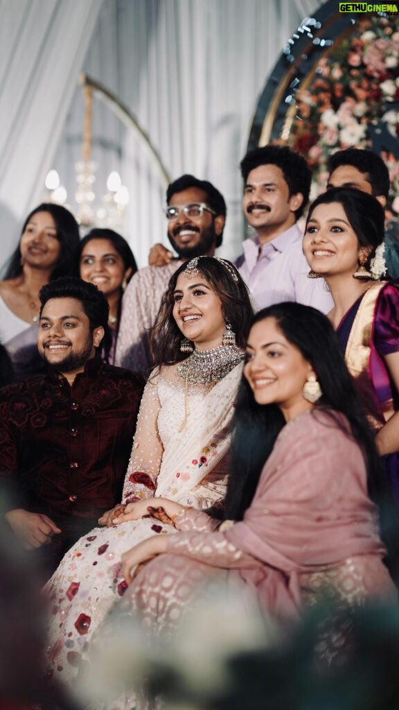 Noorin Shereef Instagram - “Underneath the stars and surrounded by love with a sprinkle of magic, we’re weaving every detail, every smile, every moment from dream to reality of Noorin & Fahim’s dreamy wedding adventure” 💖💍✨ Couple : @noorin_shereef_ @fahim_safar Decor & Design : @decorlabevents Food & Beverages partner : @almas_weddings Bride outfit : @t.and.msignature Bride MUA: @theglamupstudio Groom outfit: @men_in_q_wedding Groom MUA: @artist_groom_makeover_studio Jewellery: @m.o.dsignature Mehendi: @ishqmehendi Cake : @pieceocake._ Thanks giving gift: @evrine_co Photo & video Partner: @avalonweddings ~ #wedding #weddingphotography #weddingday #celebritywedding #keralawedding #indianwedding #fahinoor #noorinshereef #weddingvows #weddinginspiration #weddinginspo #reels #reelsinstagram #bride #groom #bridesofinstagram #bridesofindia #weddingplanner #weddingplanning #wedmegood #weddingvows #weddingwire #weddingsutra #decorlabevents Al Saj Convention Centre