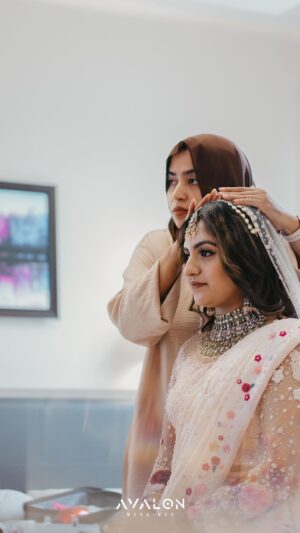 Noorin Shereef Instagram - #FahiNoor Wedding 
#Glammed by @theglamupstudio 
#Outfit @beenakannancouture 
#accessories @brides_of_khair 
#HennaArtist @ishqmehendi 
#Photography @avalonweddings