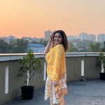 Noorin Shereef Instagram - Just in Yellow💛
