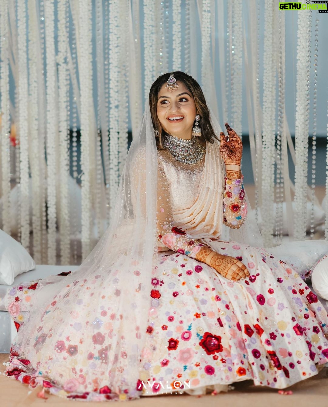 Noorin Shereef Instagram - Specially special✨ Photo & video Partner : @avalonweddings Event decor and Management Partner : @decorlabevents Food & Beverages partner : @almas_weddings Groom and Bride Nikkah attire : @beenakannancouture Bride MUA: @theglamupstudio Groom MUA : @artist_groom_makeover_studio Jewellery: @r.giripai_jewellery Mehendi : @ishqmehendi