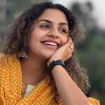 Noorin Shereef Instagram - ഇതോടുകൂടി ഈ photoshoot അവസാനിക്കുന്നു🥲💛 നന്ദി @sahla_safar 🙌🏼