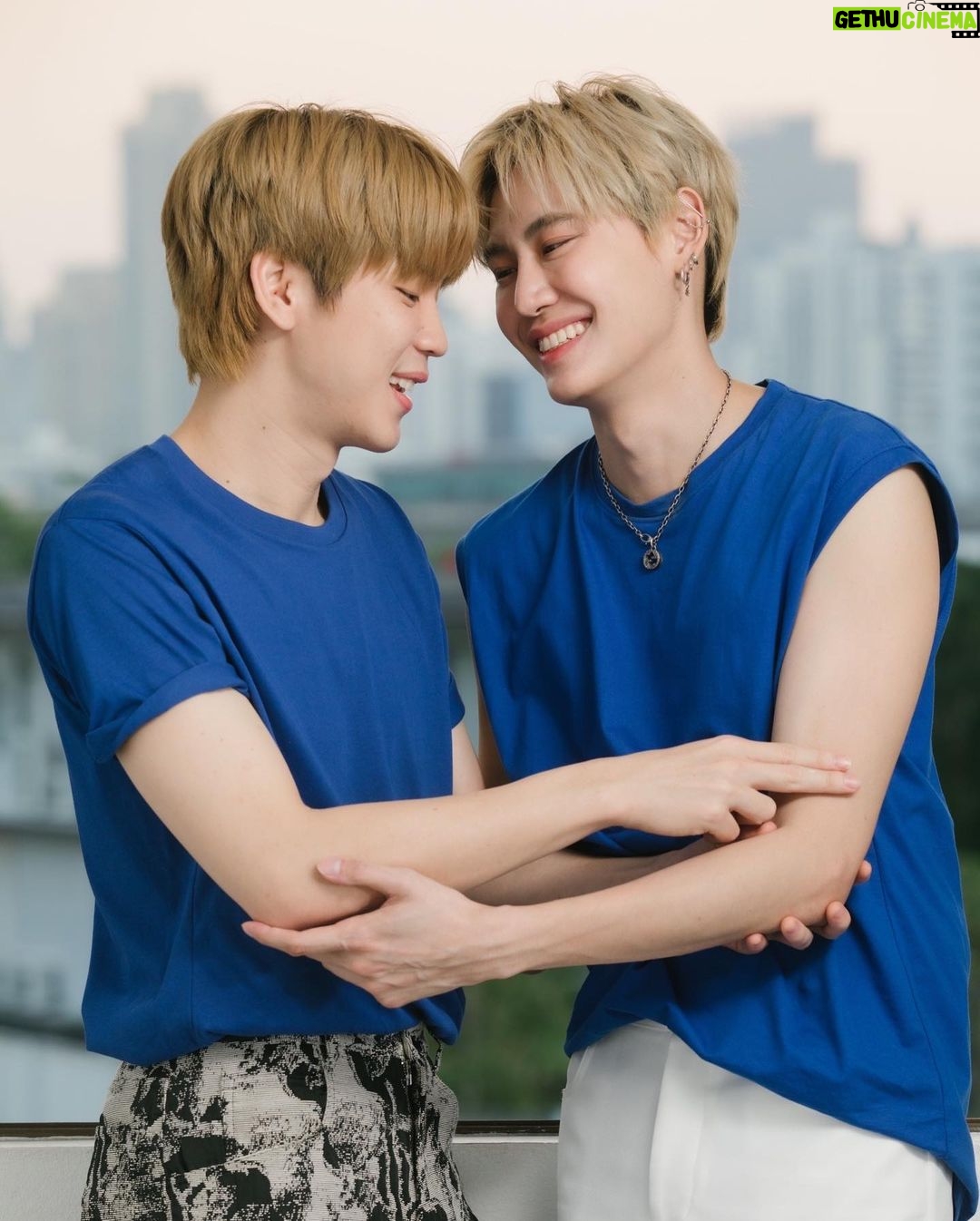 Noppanut Guntachai Instagram - คู่ดูโอ้สุดว้าวเหมือนเราสองคน นี่เลย! NIVEA SUPER C+ ทาตอนเช้า และ NIVEA C&E ทาตอนเย็น ใช้คู่กัน ช่วยบูสต์ผิวดูไบรท์ใน 7 วัน ทาให้กันได้ง่ายๆ ซึมไวไม่เหนียวเหนอะหนะ กลางวันพร้อมสู้แดด กลางคืนช่วยฟื้นฟูบำรุงผิวตลอดคืน ให้วิตามินซีผิวได้ 24 ชั่วโมงเน้นๆ จนผิวเนียนนุ่มขาวใสน่าอยู่ใกล้ตลอดเลย #คู่ซี้ซุปเปอร์สวย #นีเวียดูโอ้วิตซี