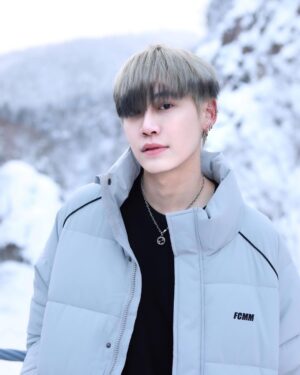 Noppanut Guntachai Instagram - ❄️❄️❄️